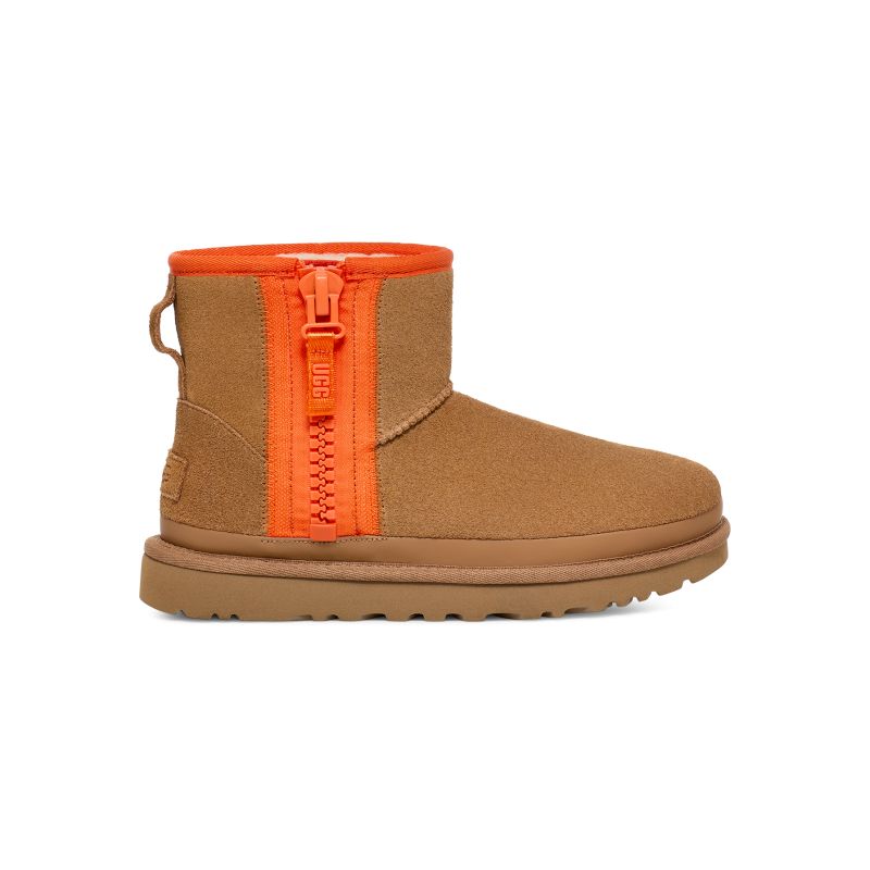 Boots UGG W CLASSIC MINI ZIPPER TAPE LOGO (Chestnut) Woman