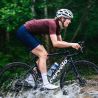 Giro Bike HELIOS SFÆRISK HJELM (MAT HVID/SØLV)