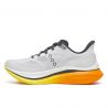 Saucony ENDORPHIN SPEED 5 / HVIT/FUEGO ()